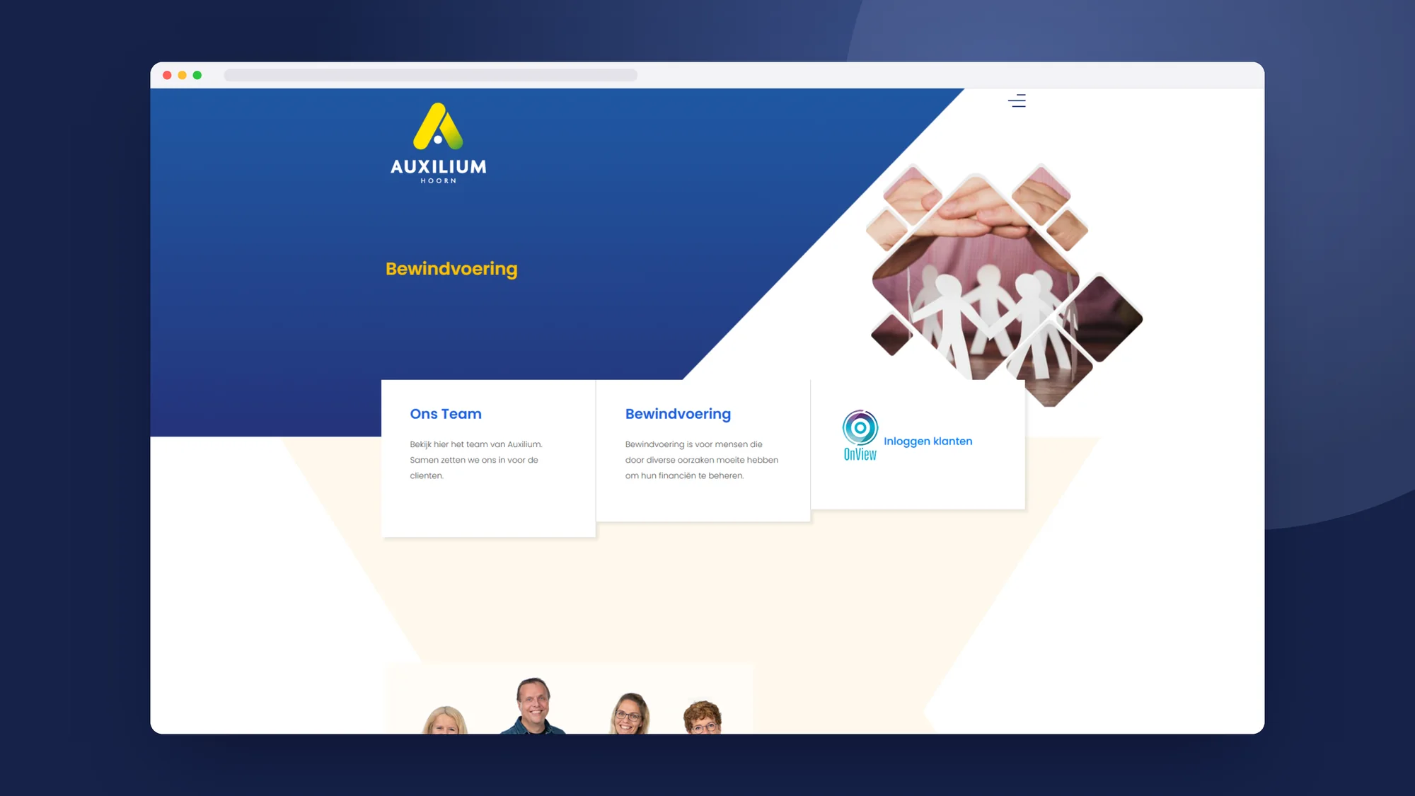 Auxilium Hoorn: Maatwerk website door SjopSjop, getoond op desktop, laptop en smartphone